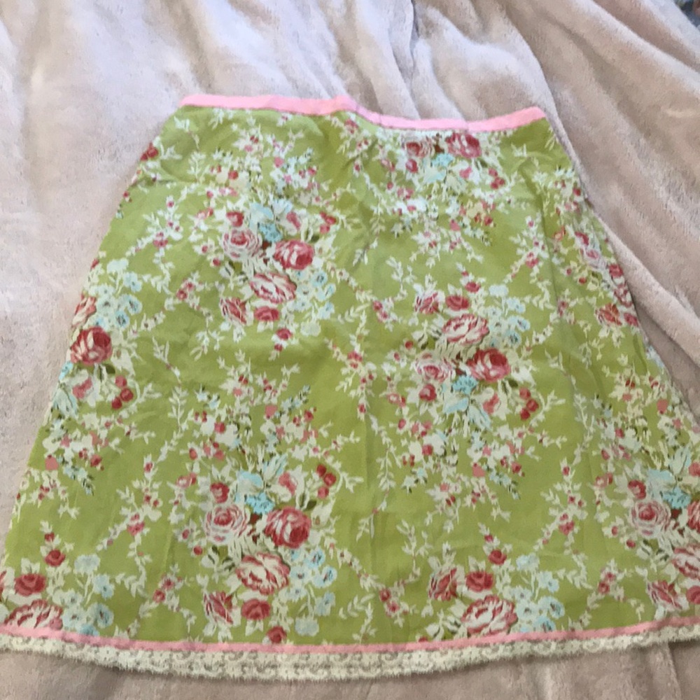 Pretty floral skirt with ribbon detail